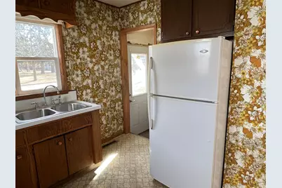 225 E 3rd Street, Albert Lea, MN 56007 - Photo 12