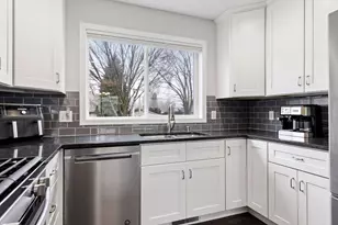 1571 Christie Pl, Saint Paul, MN 55106 - Photo 12