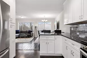 1571 Christie Pl, Saint Paul, MN 55106 - Photo 14