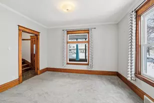 1009 Sherburne Ave, Saint Paul, MN 55104 - Photo 8