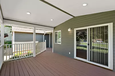 212 Central Avenue S, Norwood Young America, MN 55397 - Photo 2