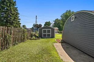 212 Central Ave S, Norwood Young America, MN 55397 - Photo 32