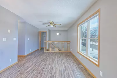 160 Pacific Avenue E, Dassel, MN 55325 - Photo 4