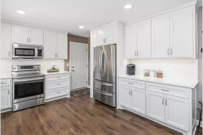 17731 Sterling Terrace, Eden Prairie, MN 55346 - Photo 6