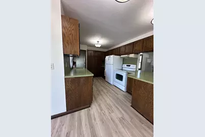 9130 Columbus Avenue S, Bloomington, MN 55420 - Photo 10