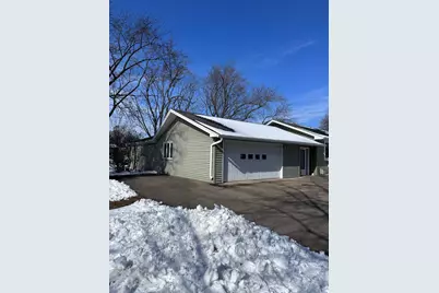 9130 Columbus Avenue S, Bloomington, MN 55420 - Photo 4