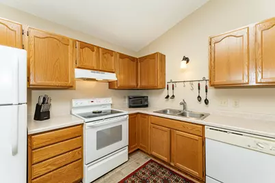 1911 Deerhaven Lane NE #3, Rochester, MN 55906 - Photo 10