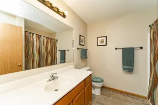 1911 Deerhaven Ln NE, Rochester, MN 55906 - Photo 20