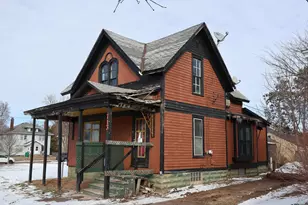 713 5th Ave, Eau Claire, WI 54703 - Photo 2