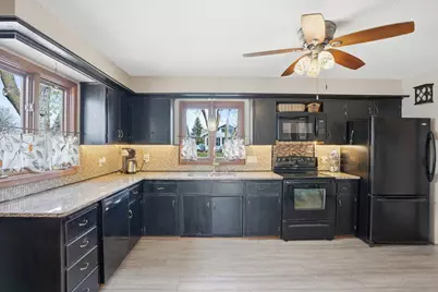 232 S Orange Street, Waconia, MN 55387 - Photo 8