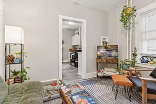 1083 Chatsworth St N, Saint Paul, MN 55103 - Photo 4