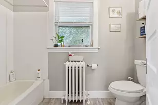 1083 Chatsworth St N, Saint Paul, MN 55103 - Photo 16