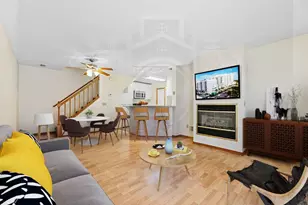 8456 Copperfield Way, Inver Grove Heights, MN 55076 - Photo 4