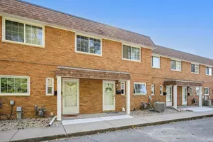 1860 McMenemy St, Maplewood, MN 55117 - Photo 18