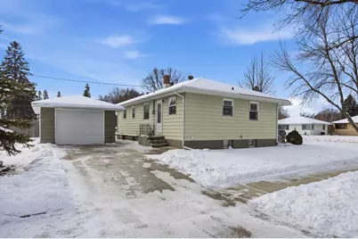 2204 7th Street S, Moorhead, MN 56560 - Photo 28