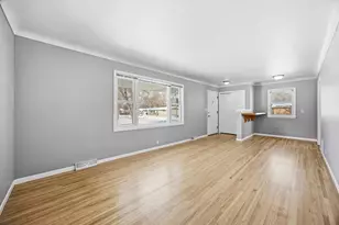 2204 7th St S, Moorhead, MN 56560 - Photo 6