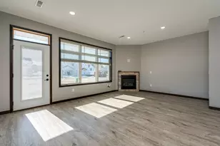 405 Prairie Rose Trl, Mankato, MN 56001 - Photo 4