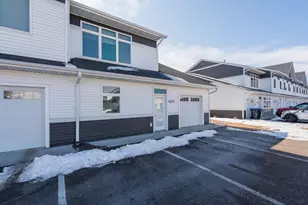 417 Prairie Rose Trl, Mankato, MN 56001 - Photo 2