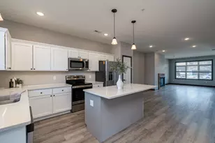 417 Prairie Rose Trl, Mankato, MN 56001 - Photo 10