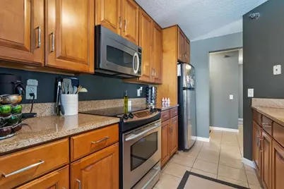 6157 Chasewood Parkway #201, Hopkins, MN 55343 - Photo 2