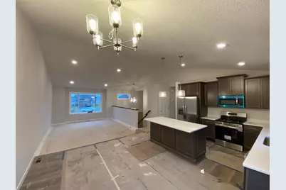 37583 Greenwich Court, North Branch, MN 55056 - Photo 2