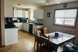 907 Pine St, Hastings, MN 55033 - Photo 10