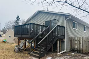 907 Pine St, Hastings, MN 55033 - Photo 2