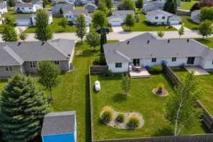 1002 9th Ave SE, Barnesville, MN 56514 - Photo 2