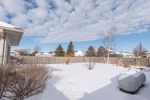 1002 9th Ave SE, Barnesville, MN 56514 - Photo 6