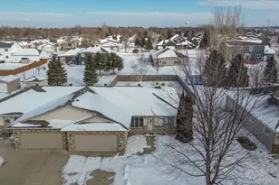 1002 9th Ave SE, Barnesville, MN 56514 - Photo 2