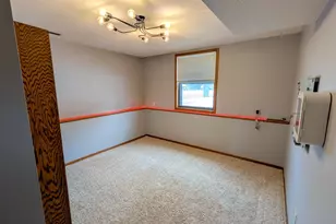1918 Bayview Dr, Albert Lea, MN 56007 - Photo 24