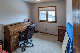 1918 Bayview Dr, Albert Lea, MN 56007 - Photo 6