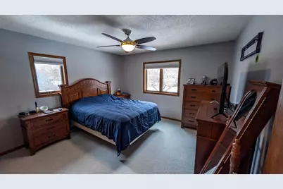 1918 Bayview Drive, Albert Lea, MN 56007 - Photo 16