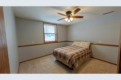 1918 Bayview Drive, Albert Lea, MN 56007 - Photo 24