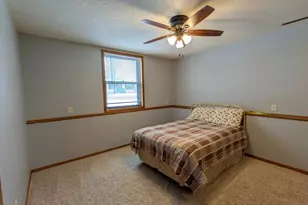 1918 Bayview Dr, Albert Lea, MN 56007 - Photo 24
