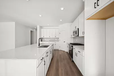 10586 Harbor Lane N, Maple Grove, MN 55369 - Photo 4