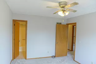 6700 Kara Dr, Eden Prairie, MN 55346 - Photo 14