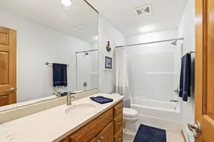 4561 Oak Pond Rd, Eagan, MN 55123 - Photo 50