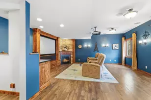 4561 Oak Pond Rd, Eagan, MN 55123 - Photo 54