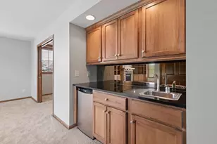 7188 Waterstone Ln, Woodbury, MN 55125 - Photo 24