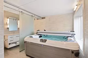 4812 Lakeview Dr, Edina, MN 55424 - Photo 24