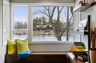 4812 Lakeview Dr, Edina, MN 55424 - Photo 10