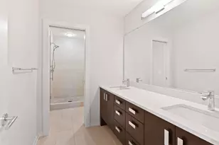4812 Lakeview Dr, Edina, MN 55424 - Photo 60