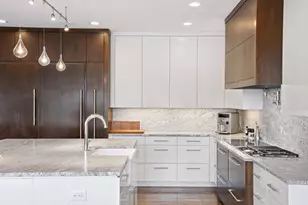 4812 Lakeview Dr, Edina, MN 55424 - Photo 14