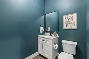 13222 Dahlgren Rd, Minnetonka, MN 55305 - Photo 24