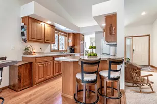 925 E Cavour Ave, Fergus Falls, MN 56537 - Photo 6