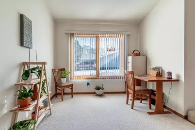 925 E Cavour Avenue, Fergus Falls, MN 56537 - Photo 10