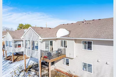 1020 Primrose Lane, Waconia, MN 55387 - Photo 4