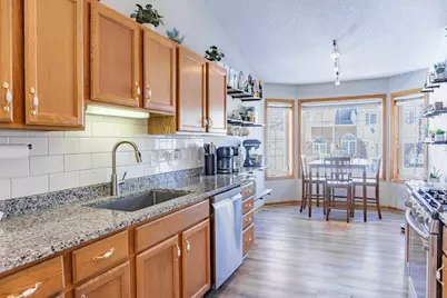 1020 Primrose Lane, Waconia, MN 55387 - Photo 6