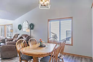 1020 Primrose Ln, Waconia, MN 55387 - Photo 20